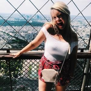 Meet your Posher, Carly